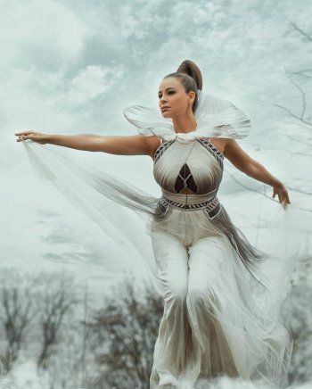 شاهد .. كارول سماحة تحتفل بإطلاق "الألبوم الذهبي" ونجاحه