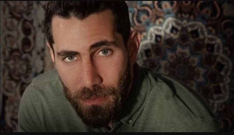 بعد مافيش شبهي في بلدك .. أغنية جديدة لعزيز مرقة