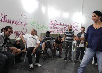 شاهد .. خاص- زينة دكاش تكشف تفاصيل فيلمها المقبل عن عقوبة الإعدام وهكذا ناضلت إلى جانب السجناء لسنين طويلة