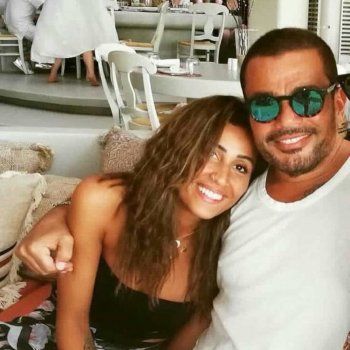 شاهد .. النساء في حياة عمرو دياب.. 3 منهن ممثلات شهيرات وزواجان فاشلان