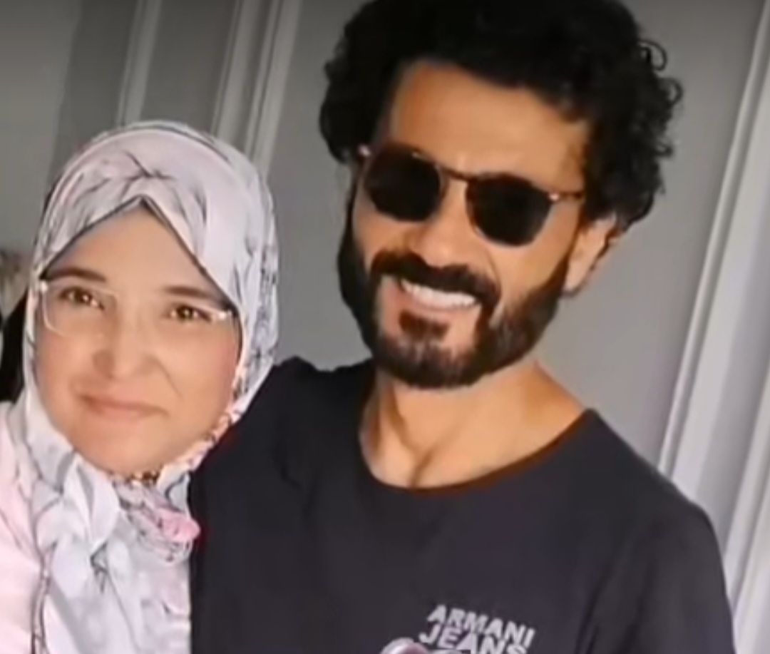 أول ظهول لشقيقة خالد النبوي .. قلبت التيك توك