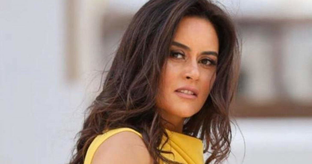 شاهد .. رشا مهدي تستكمل نشاطها الفني بعد مرور أسبوع على وفاة والدتها