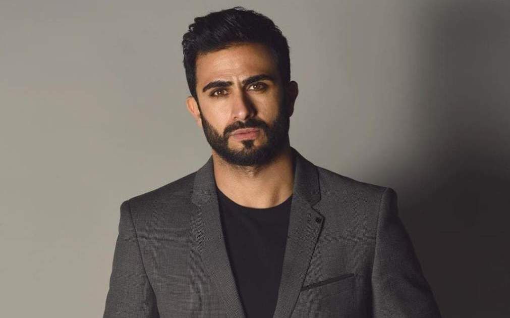 شاهد .. ألكسندر علوم يحيي ذكرى وفاة رياض أحمد-بالصورة