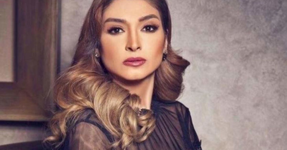 شاهد .. روجينا بالزي الصعيدي وإشادات بأخلاقها العالية