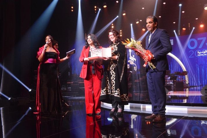 رفعتي راسنا : وزارة الثقافة التونسية تكرم الاعلامية منى الشاذلي