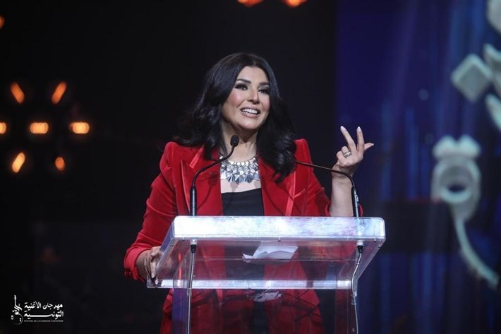 رفعتي راسنا : وزارة الثقافة التونسية تكرم الاعلامية منى الشاذلي