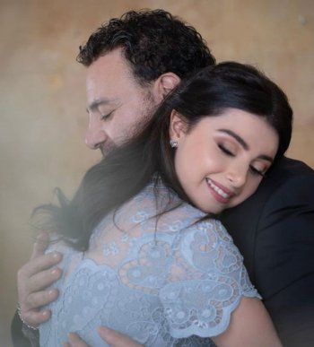 شاهد .. بالصورة-عاصي الحلاني يحتضن ابنته ماريتا بحنان ويوجه هذه المعايدة بيوم المرأة العالمي