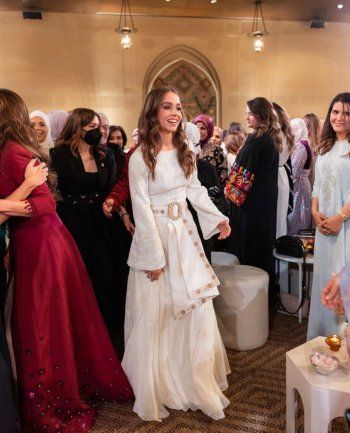 شاهد .. صور من حفلة الحناء للأميرة إيمان بنت عبد الله الثاني