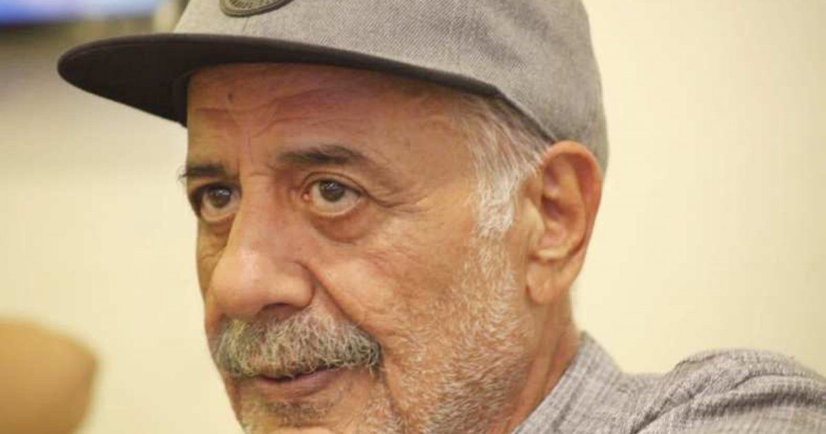 شاهد .. أيمن زيدان يبكي شقيقه مجددا "آهٍ كم افتقدك"..بالصورة