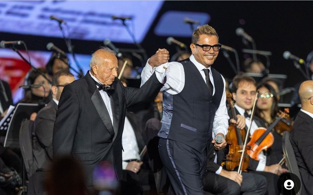 عمرو دياب يحتفل بتكريم هاني شنوده: لولاه ماكنت تركت بورسعيد