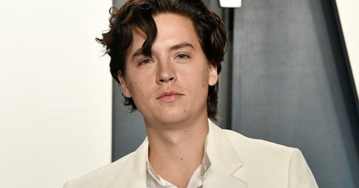 شاهد .. والدة كول سبراوس خسرت حضانته في طفولته لهذا السبب....وهل من علاقة تربطهما الآن؟