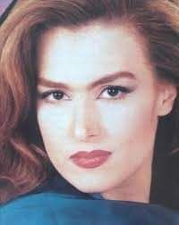 سيمون تثير الجدل في يوم المرأة العالمي وتطالب بيوم للرجال:” لماذا النساء فقط؟”