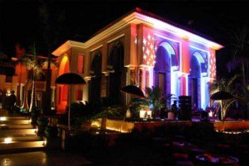 شاهد .. سعره 50 مليون.. صور لقصر عمرو دياب الخيالي ستصيبكم بالذهول