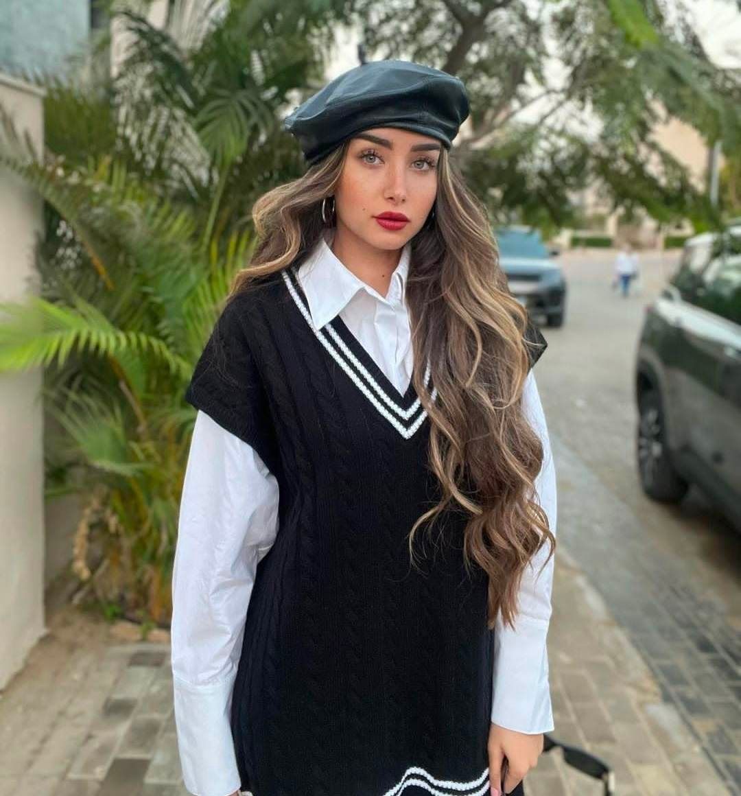 هنا الزاهد : قمر ماشي بين نجوم السينما