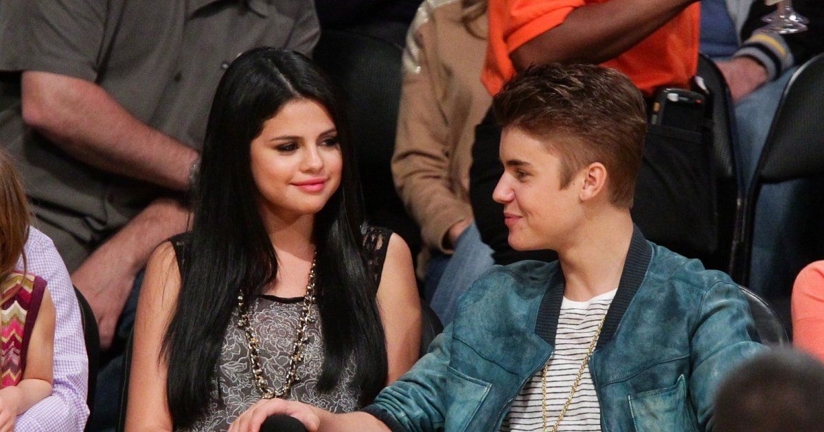 شاهد .. جاستن بيبر هاتف سيلينا غوميز قبل ساعات من زواجه.. وهذا ما قاله لها