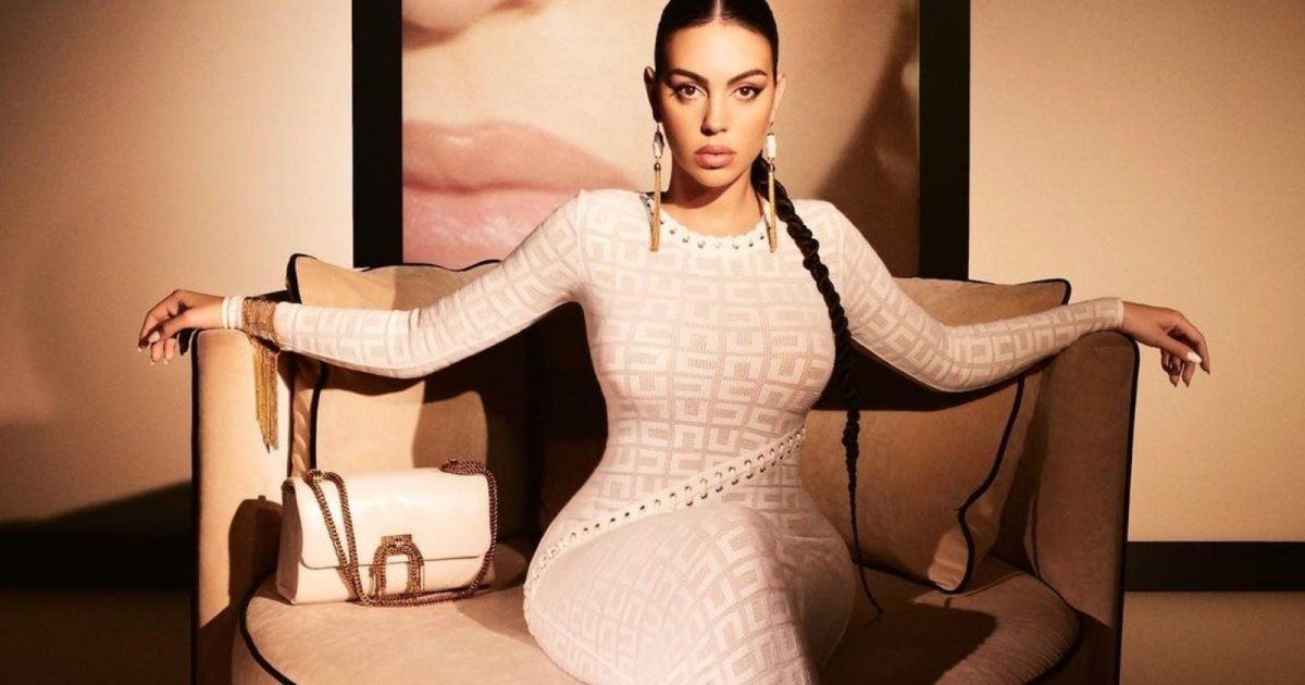 شاهد .. صورة من غرفة ملابس جورجينا رودريغيز في الرياض... ستُدهشون!