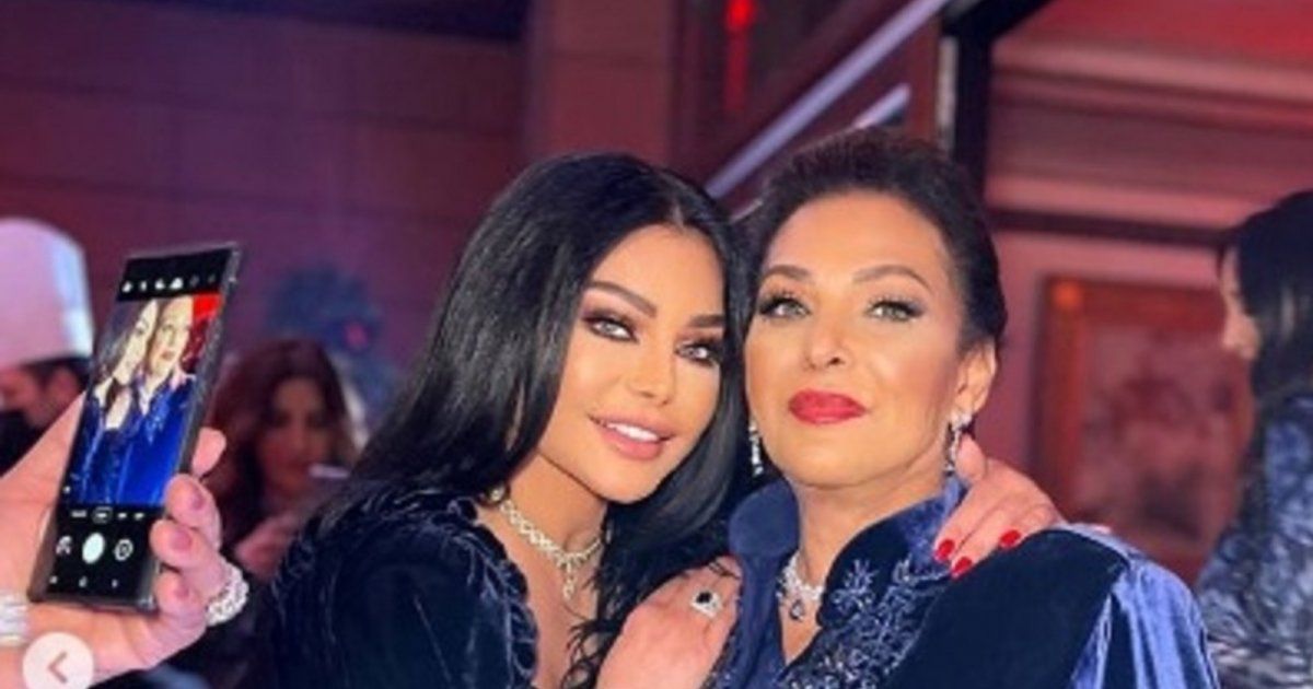 شاهد .. والدة هيفا وهبي تحتفل بعيد ميلادها.. وجمالها وجاذبيتها حديث الكثيرين