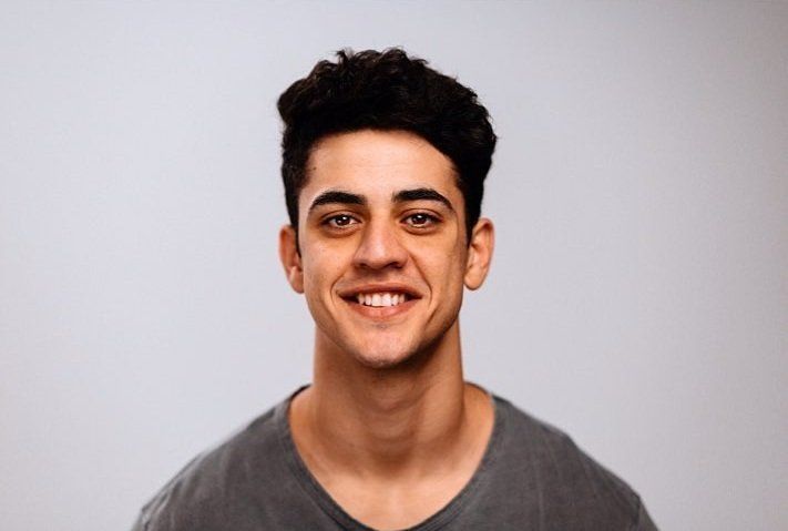 شاهد .. آدم الشرقاوي يتعرض لإصابة بالغة أثناء تدريبات "خمس جولات"