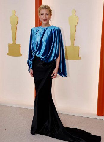 شاهد .. بالصور - ليدي غاغا على السجادة الحمراء بفستان جيجي حديد وريهانا بفستان ضيق يظهر مفاتنها... إليكم أبرز إطلالات الأوسكار