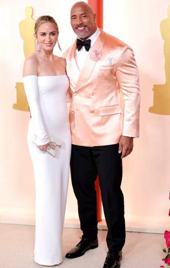 شاهد .. بالصور - ليدي غاغا على السجادة الحمراء بفستان جيجي حديد وريهانا بفستان ضيق يظهر مفاتنها... إليكم أبرز إطلالات الأوسكار