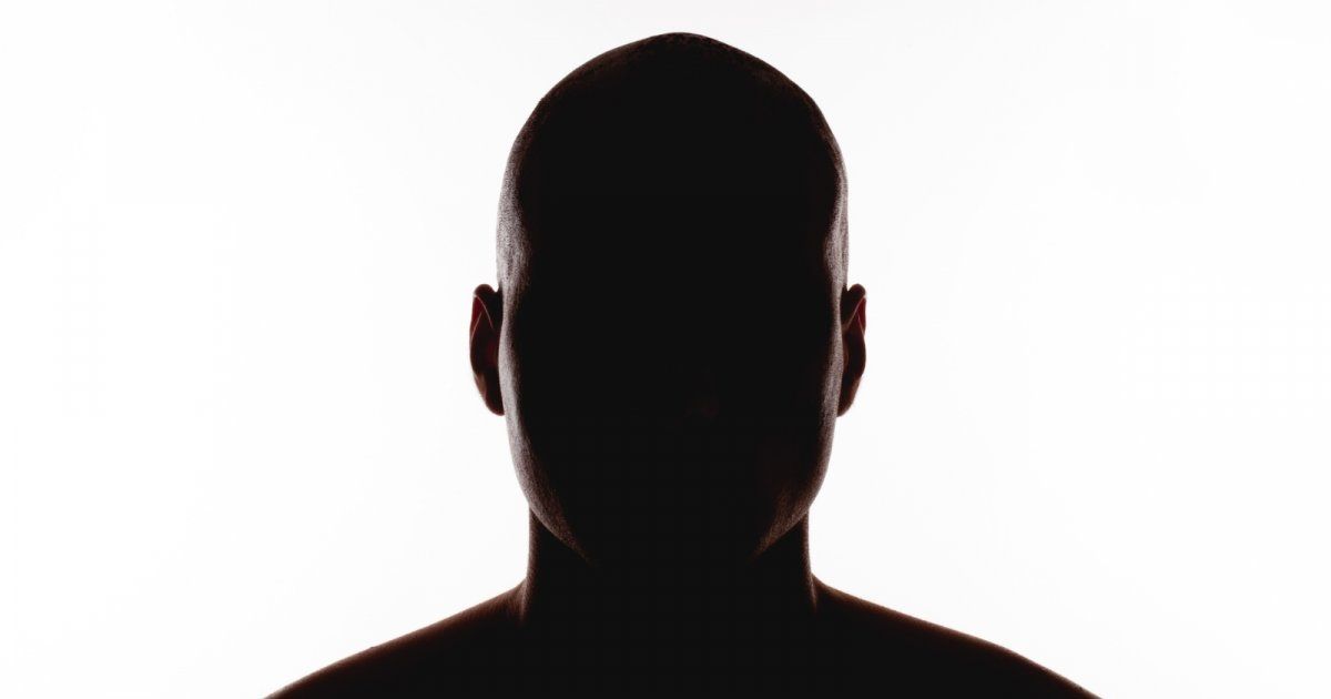 شاهد .. نجم بوليوود يعتنق الإسلام ويتزوجة من صحفية مصرية