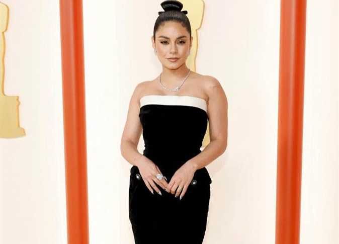 أوسكار 2023.. شاهد تألق نجوم الفن على السجادة الذهبية