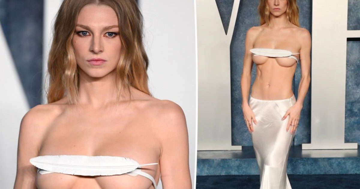 شاهد .. سعر مفاجئ لإطلالة هانتر شافر الفاضحة في حفل ما بعد الأوسكار - بالصور