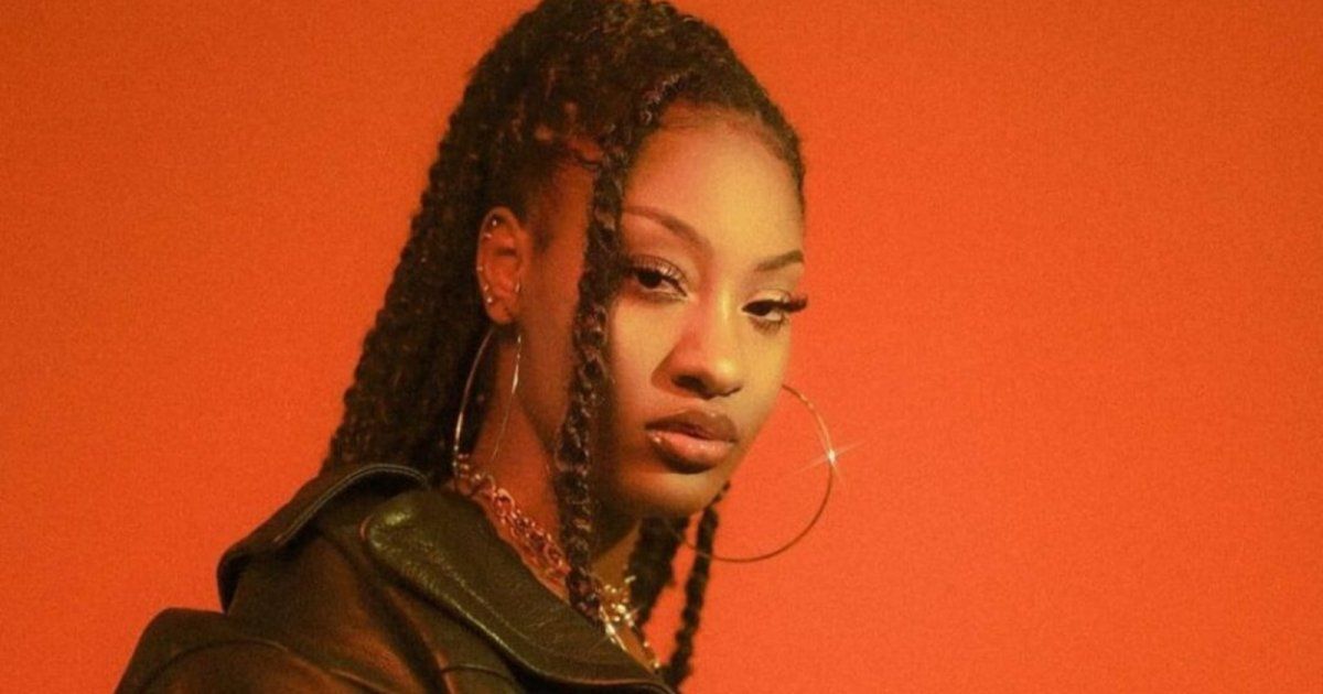 شاهد .. بالصورة - فستان تيمس الجريء في حفل توزيع جوائز الأوسكار 2023 يثير الجدل