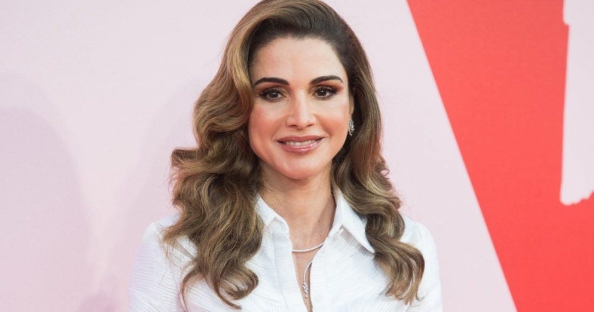 شاهد .. البساطة والرقي عنوانها.. تعرفوا إلى مجموعة مجوهرات الملكة رانيا