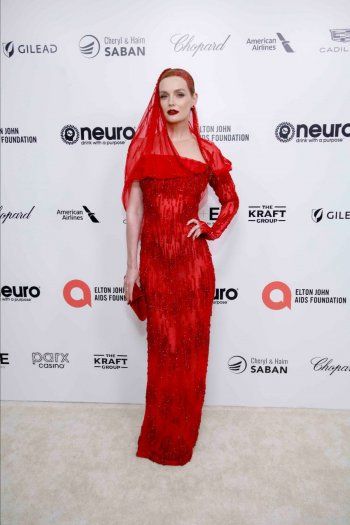 شاهد .. 7 إطلالات مميزة من توقيع طوني ورد في الأوسكار و Vanity Fair - بالصور