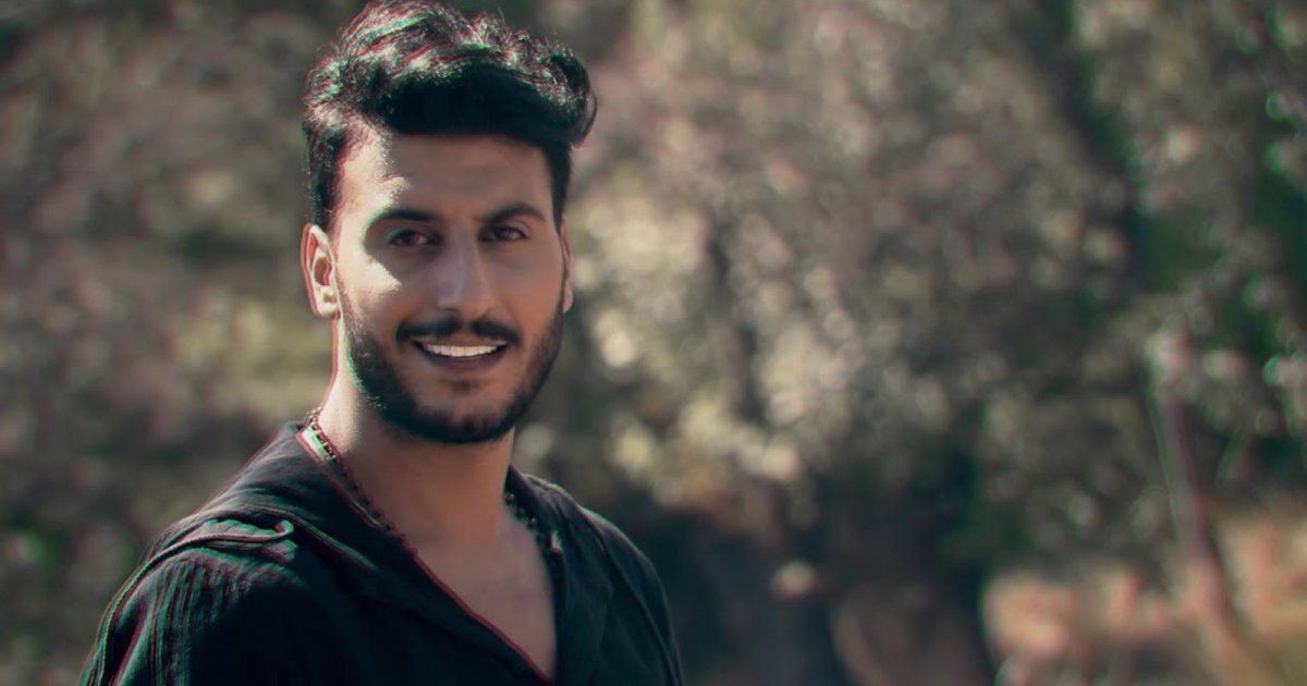 شاهد .. بالفيديو - مراد حلمي يطلق العنان لأحاسيسه "بحبك"