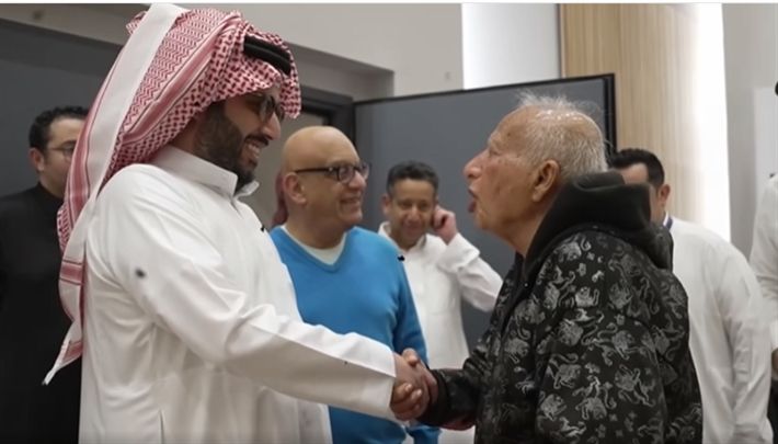 هاني شنودة يهدي مقطوعة موسيقية للمستشار ترك آل شيخ