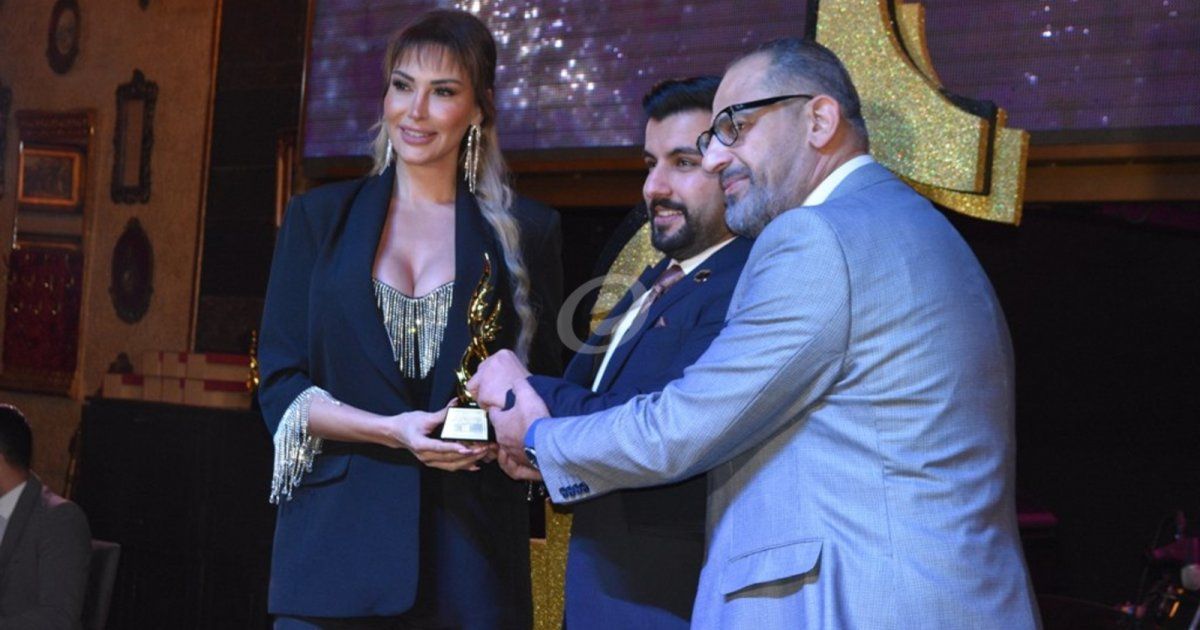 شاهد .. خاص وبالفيديو - مايا نعمة وحسن فنيش وعبدالله سعادة ومريم حموي وحسين حجيج ومحمد حايك مكرمين .. ولحظات كوميدية مفاجئة أمام كاميرا " الفن "