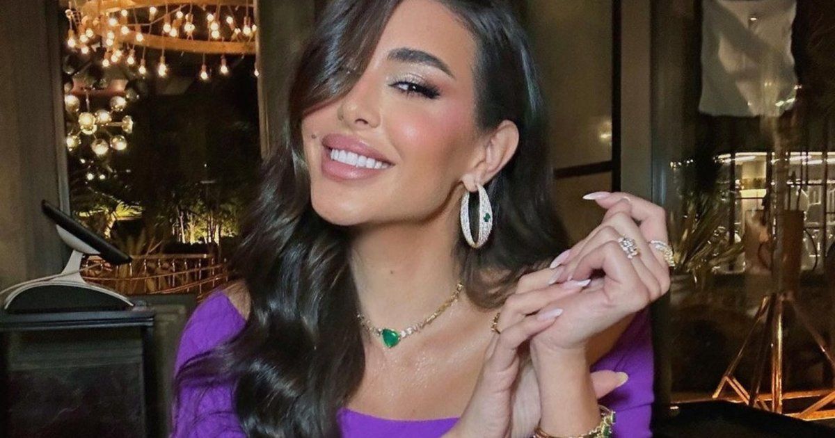 شاهد .. إليكم سعر فستان ياسمين صبري البنفسجي الذي خطف الأضواء