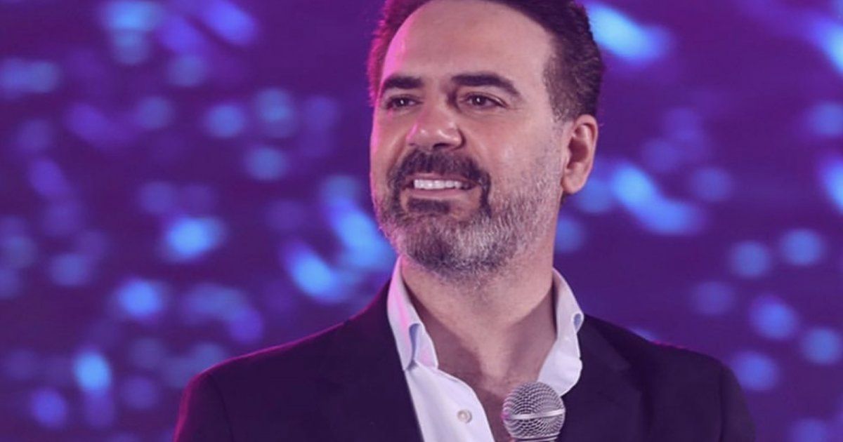 شاهد .. وائل جسار يلبي دعوة مي حريري على سحور رمضاني