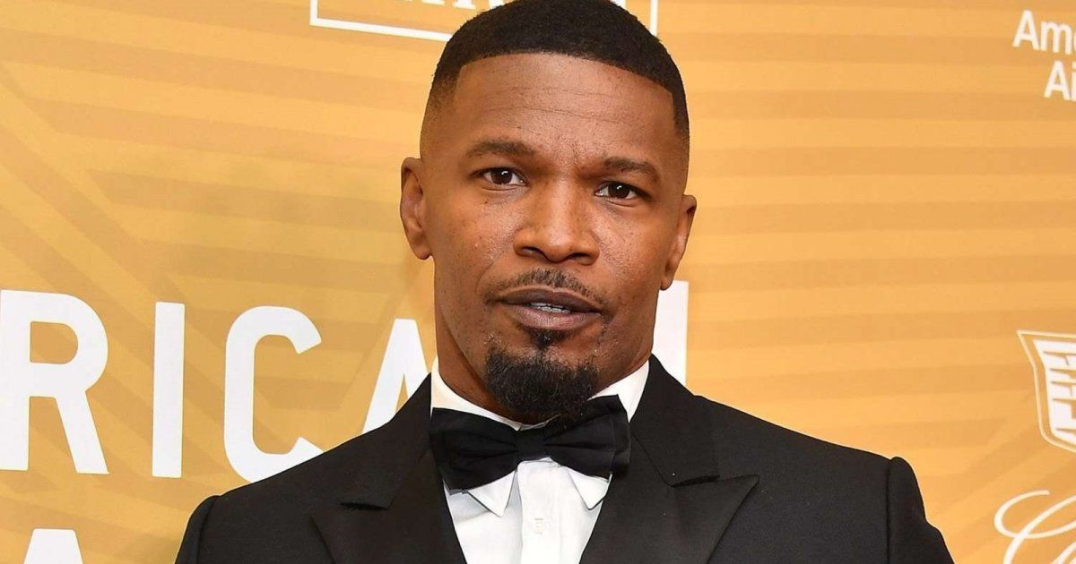 شاهد .. جيمي فوكس يتعرض لوعكة صحية خطيرة.. وهذا طلب عائلته