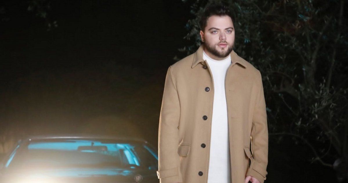 شاهد .. عامر زيان يطلق كليب "مخلص وغدار" تزامناً مع ذكرى عيد ميلاده