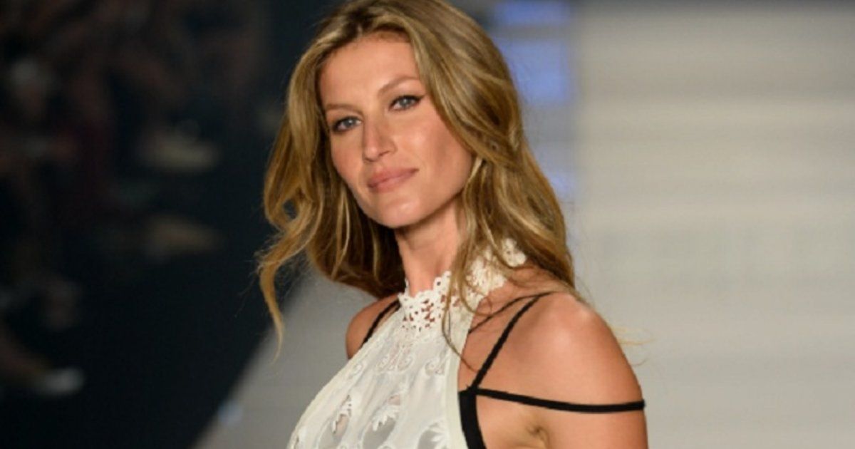 شاهد .. بالصورة - جيزيل بوندشين تظهر عضلات بطنها وهذا ما إرتدته