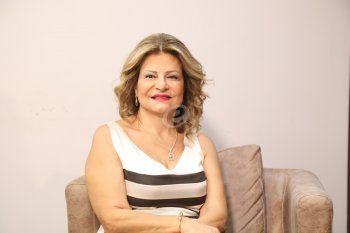 شاهد .. خاص - هلا المر : شيرين عبد الوهاب نجمة مصر الأولى .. ونادين الراسي استُهلكت في الحديث عن مصائبها في الإعلام