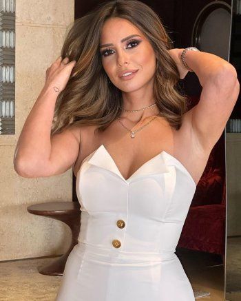 شاهد .. بالصور- إيمان العاصي تتألق بإطلالة مميزة لاقت إعجاب الجمهور