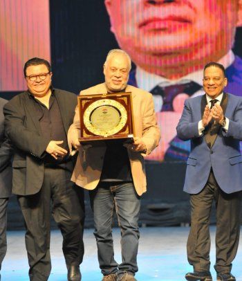 شاهد .. تكريم أشرف زكي وصفاء أبو السعود وخالد جلال وعادل عبده