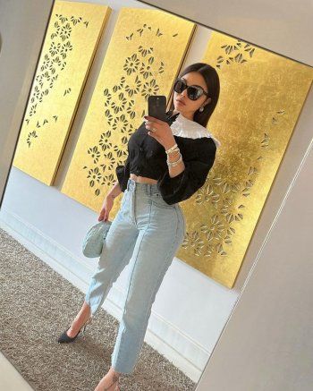 شاهد .. بالصور- بإطلالة تحبس الأنفاس..هيفا وهبي تتألق مع الورد الأحمر