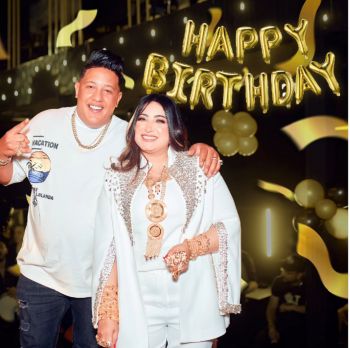 شاهد .. بالصورة- بمناسبة عيد ميلادها..حمو بيكا يعايد زوجته بكمية كبيرة من الذهب