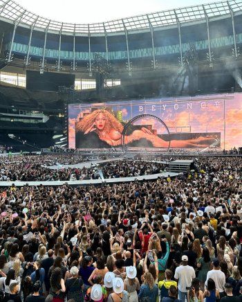 شاهد .. تشانينغ تيتوم تعرض للضرب من والده في صغره... فهل يعنف إبنته؟