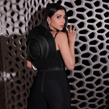 شاهد .. بالصور- مهيرة عبد العزيز بإطلالة جذابة