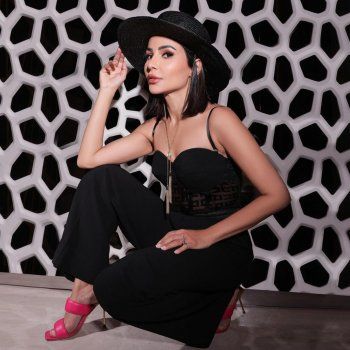 شاهد .. بالصور- مهيرة عبد العزيز بإطلالة جذابة