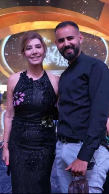 شاهد .. بولا يعقوبيان وكارلا حداد في إطلالة مشابهة وكأنهما " توأم"-بالصور