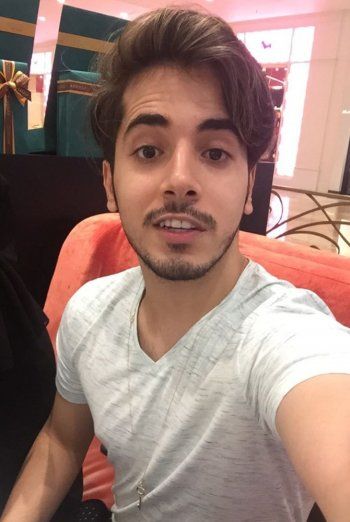 شاهد .. بعد زواجه من أكثر من رجل.. بدر خلف يتخلى عن أنوثته ويظهر بشكله الأصلي -بالصورة