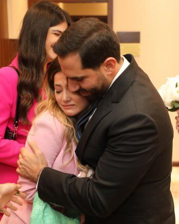 شاهد .. دانا الحلاني شقيقة ماريتا الحلاني تهنئها بتأثُّر-بالصور