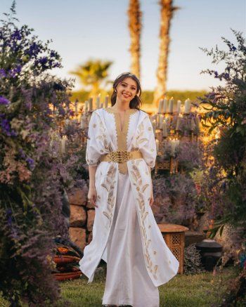 شاهد .. إليكم سعر إطلالة ماريتا الحلاني في ليلة الحناء